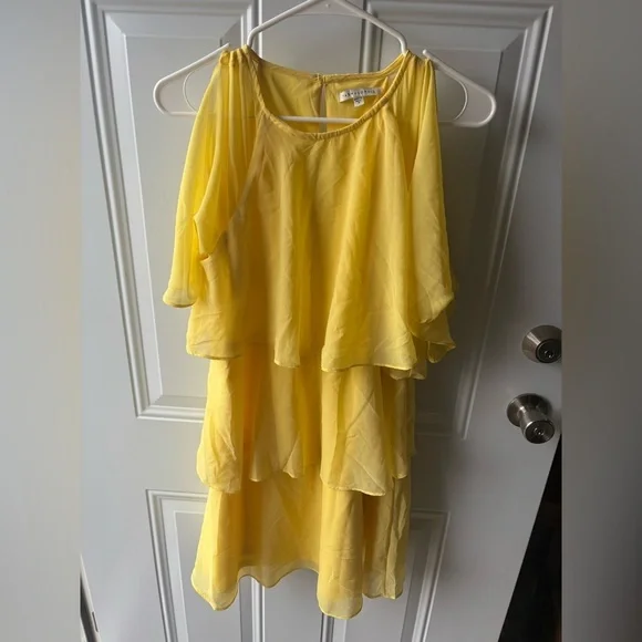 Tash Sophie Ruffle Tiered Mini Dress Originally $80 Size M Yellow Dress - Picture 2 of 5